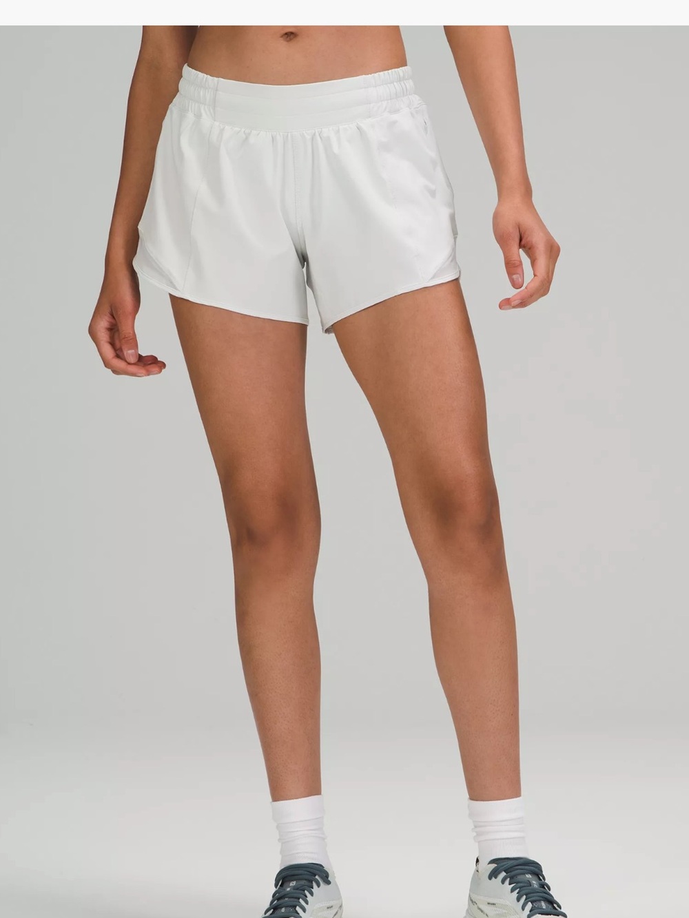 Lululemon HOTTY HOT LOW RISE SHORT 4" Ocean Air